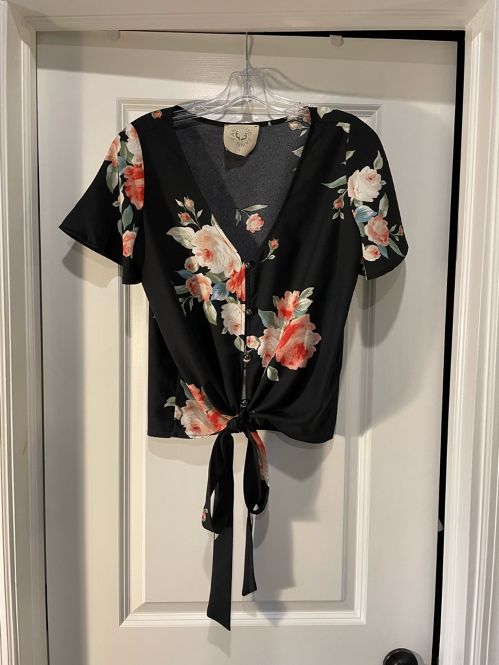 Fantastic Fawn Lizette Floral Button-Down Top Self-Tie Small Black
